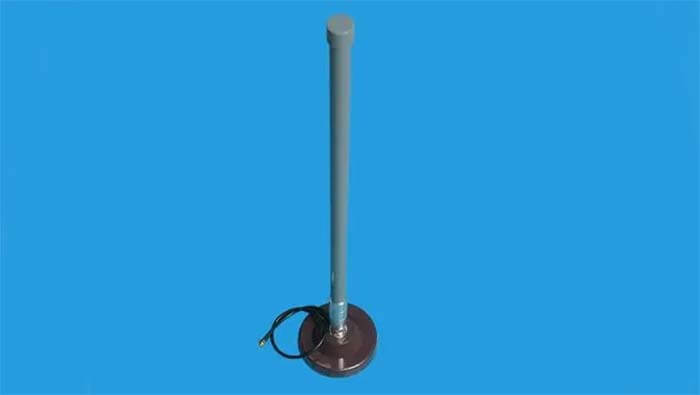 Magnetic base mount fiberglass antenna - C&T RF Antennas Inc